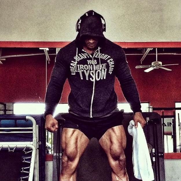 Recipe for legs like these: 2522 Reps every week.